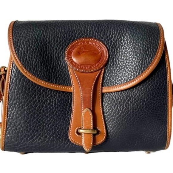 Dooney & Bourke Handbags - Dooney & Bourke Vintage/Brown Navy Medium Essex Bag